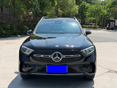 Mercedes-Benz GLC 2024, 18000 км, за 38694.67 USD