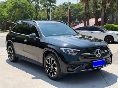 Mercedes-Benz GLC 2024, 18000 км, за 38694.67 USD