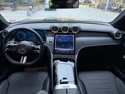 Mercedes-Benz GLC 2024, 18000 км, за 38694.67 USD