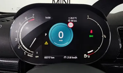 MINI Clubman 2024, 5717 км, за 24028.12 USD - фото 8