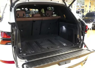 BMW X5 2025, 5600 км, за 82558.64 USD - фото 4