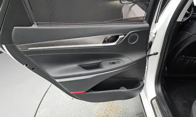 Hyundai Grandeur 2019, 76730 км, за 11027.96 USD - фото 25