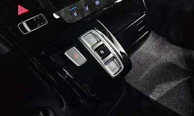 Hyundai Staria 2025, 57202 км, за 27972.96 USD - фото 9