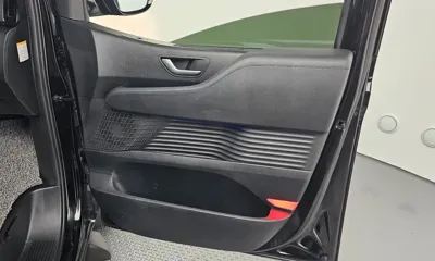 Hyundai Staria 2025, 57202 км, за 27972.96 USD - фото 25
