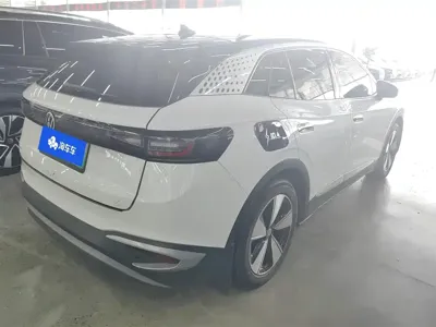 Volkswagen ID.4 X 2025, 30400 км, за 15470.97 USD