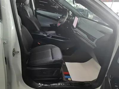 Volkswagen ID.4 X 2025, 30400 км, за 15470.97 USD - фото 8