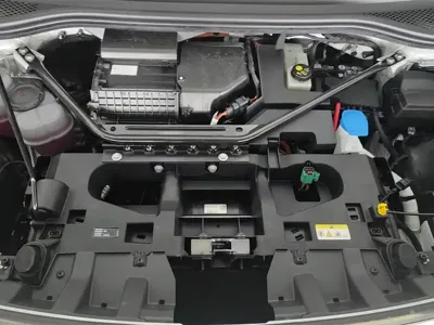 Volkswagen ID.4 X 2025, 30400 км, за 15470.97 USD - фото 10