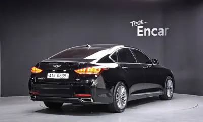 Hyundai Genesis 2016, 69427 км, за 8927.4 USD