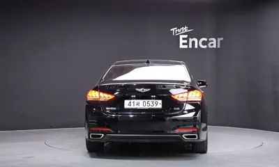Hyundai Genesis 2016, 69427 км, за 8927.4 USD