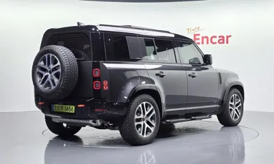 Land Rover Defender 2026, 1598 км, за 89210.1 USD