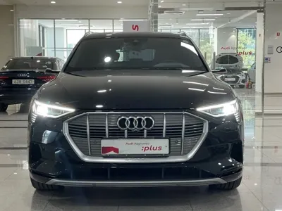 Audi e-tron 2022, 45170 км, за 34186.35 USD