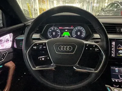 Audi e-tron 2022, 45170 км, за 34153.04 USD - фото 11