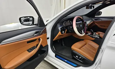BMW 5-Series 2018, 27889 км, за 19491.24 USD - фото 10