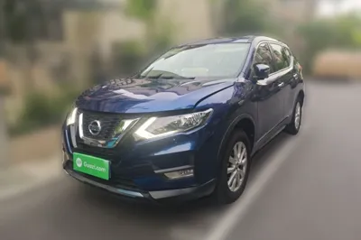 Nissan X-Trail · 2017 год