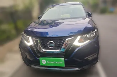 Nissan X-Trail 2017, 64100 км, за 9803 USD