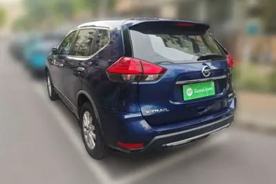 Nissan X-Trail 2017, 64100 км, за 9803 USD