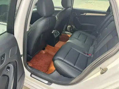 Audi A4L 2015, 83000 км, за 7791.12 USD