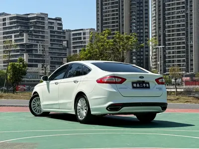 Ford Mondeo 2016, 101000 км, за 5872.85 USD