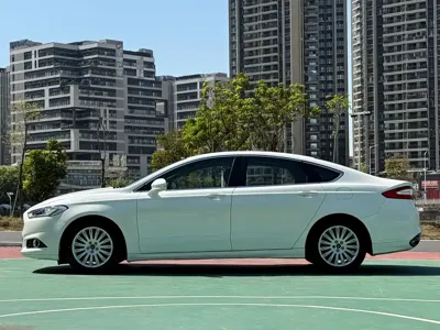 Ford Mondeo 2016, 101000 км, за 5872.85 USD