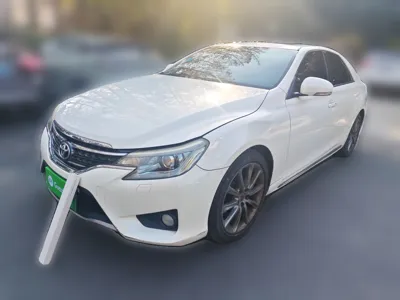Toyota Reiz · 2013 год
