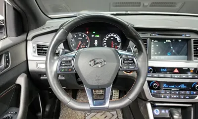 Hyundai Sonata 2016, 68340 км, за 11100.89 USD - фото 13