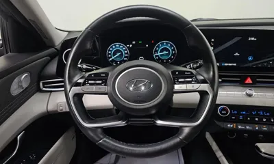 Hyundai Avante 2022, 65623 км, за 12371.34 USD - фото 14