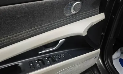 Hyundai Avante 2022, 65623 км, за 12371.34 USD - фото 24