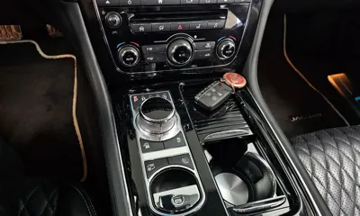 Jaguar XJ 2019, 117495 км, за 18493.56 USD - фото 9