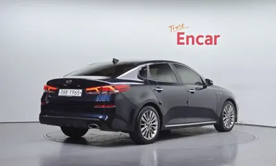 Kia K5 2019, 33112 км, за 11159.25 USD