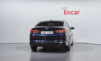 Kia K5 2019, 33112 км, за 11159.25 USD