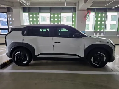 Kia EV3 2026, 10228 км, за 14808.98 USD