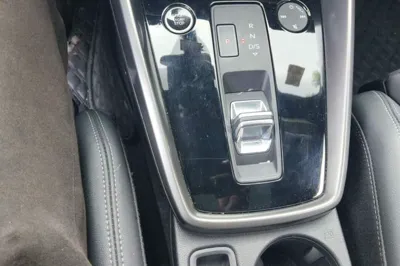 Audi A3 2021, 53000 км, за 15808 USD - фото 11