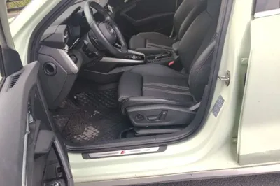 Audi A3 2021, 53000 км, за 15808 USD - фото 12