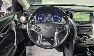 Hyundai Grandeur 2015, 148265 км, за 4729.37 USD - фото 15