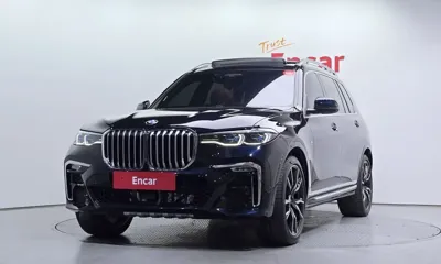BMW X7 · 2022 год