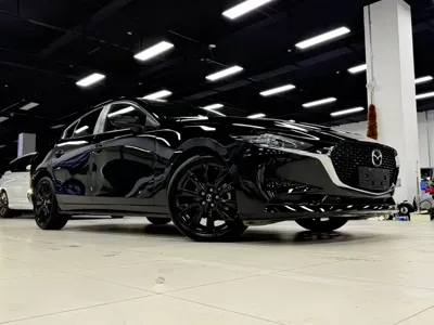 Mazda 3 Axela 2023, 22000 км, за 16156.25 USD