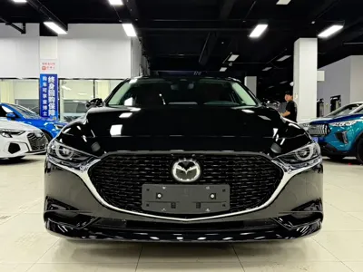 Mazda 3 Axela 2023, 22000 км, за 16156.25 USD