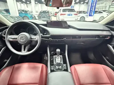 Mazda 3 Axela 2023, 22000 км, за 16156.25 USD - фото 20