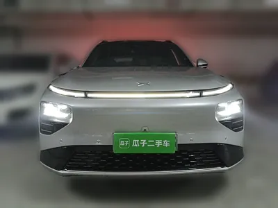 Xpeng G9 · 2024 год