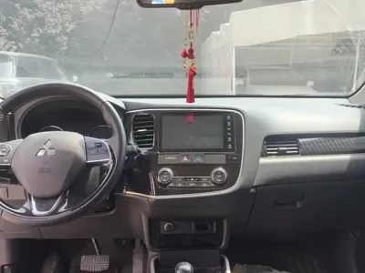 Mitsubishi Outlander 2022, 22000 км, за 17972.7 USD - фото 9