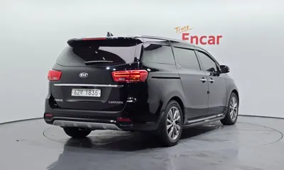 Kia Canival 2019, 191210 км, за 7811.08 USD