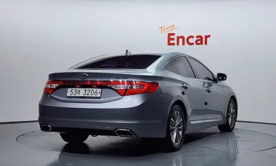 Hyundai Grandeur 2015, 56707 км, за 5285.76 USD