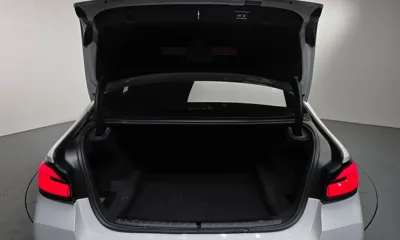 BMW 5-Series 2022, 33867 км, за 31059.58 USD - фото 20