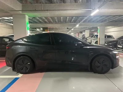 Tesla Model Y 2025, 12110 км, за 29747.11 USD