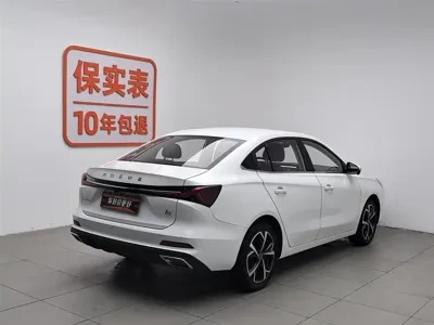 Roewe i5 2023, 10500 км, за 5414.84 USD