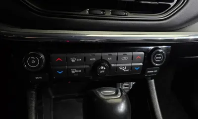 Jeep Compass 2022, 82329 км, за 11719.88 USD - фото 33