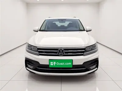 Volkswagen Tiguan L 2021, 125000 км, за 13198.68 USD