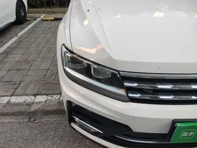 Volkswagen Tiguan L 2021, 125000 км, за 13198.68 USD - фото 7