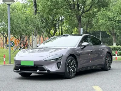 Xiaomi SU7 · 2025 год