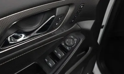 ChevroletGMDaewoo Traverse 2023, 37542 км, за 20781.77 USD - фото 36